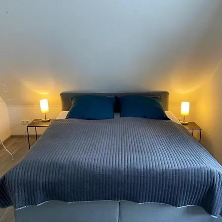 Nette In Mit Grossem Whirlpool Apartmán Großheide
